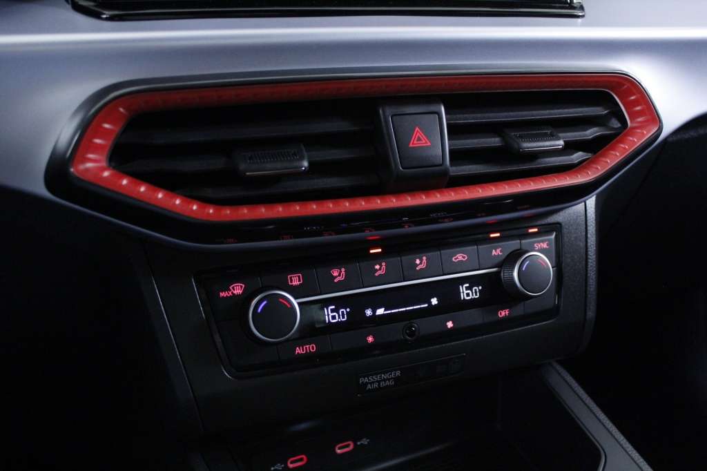 seat-ibiza-2024-gasolina-999cc
