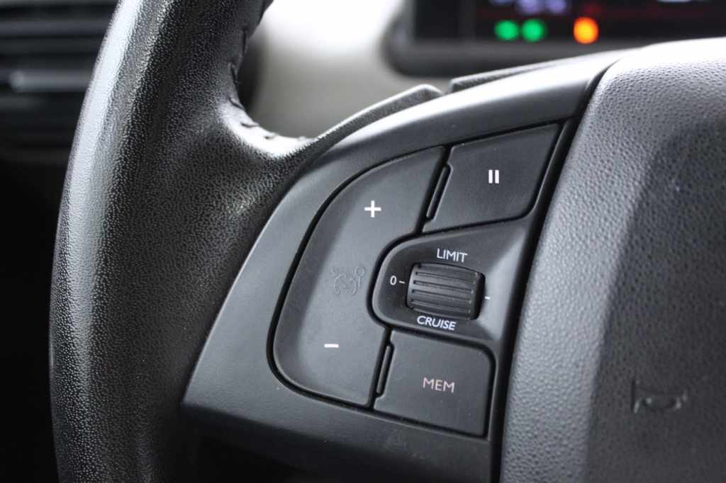 citroen-c4-cactus-2020-diesel-1499cc