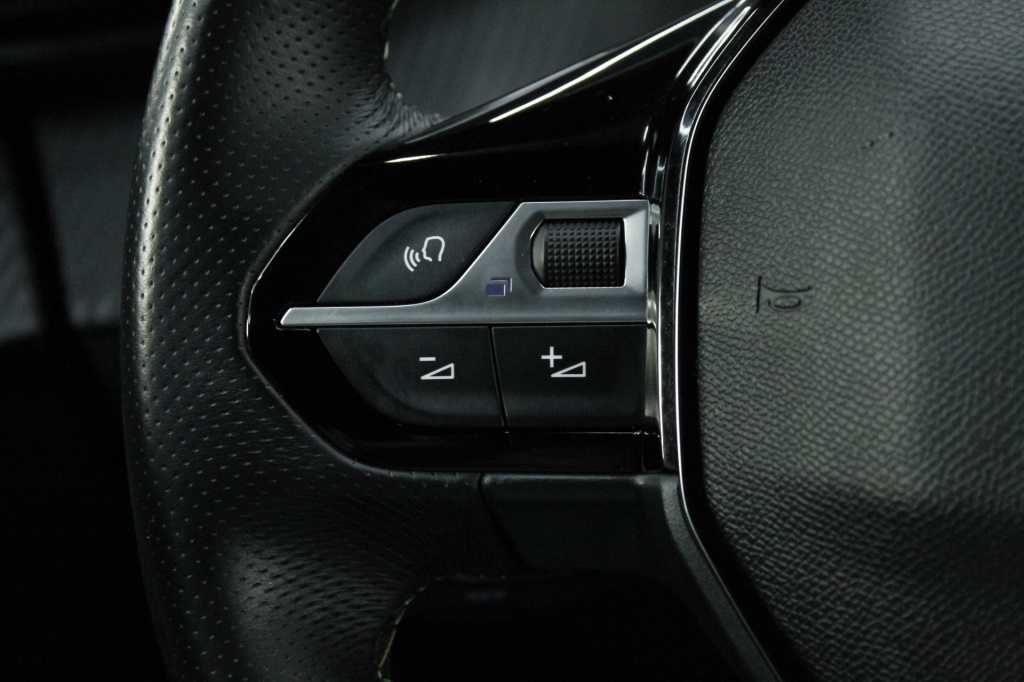 peugeot-2008-2025-eletrico-1cc