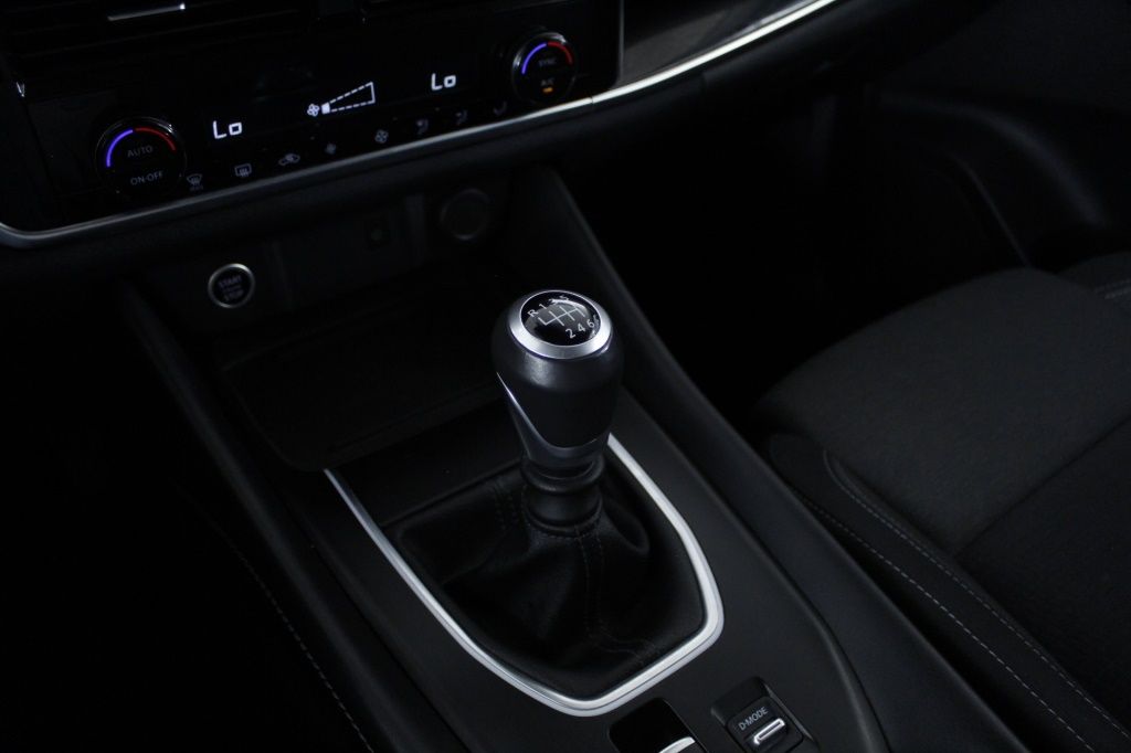 nissan-qashqai-2024-hibrido-1332cc