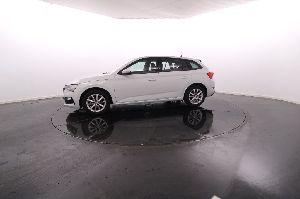 skoda-scala-2022-gasolina-999cc