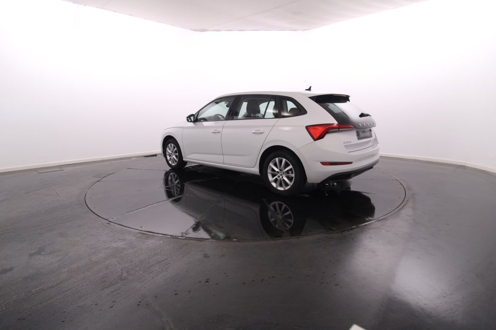 skoda-scala-2022-gasolina-999cc