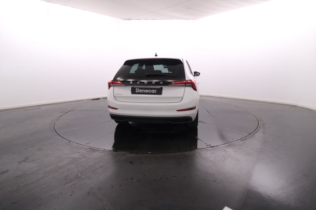 skoda-scala-2022-gasolina-999cc