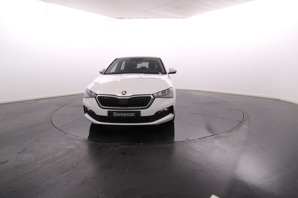 skoda-scala-2022-gasolina-999cc