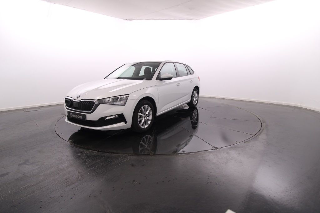skoda-scala-2022-gasolina-999cc
