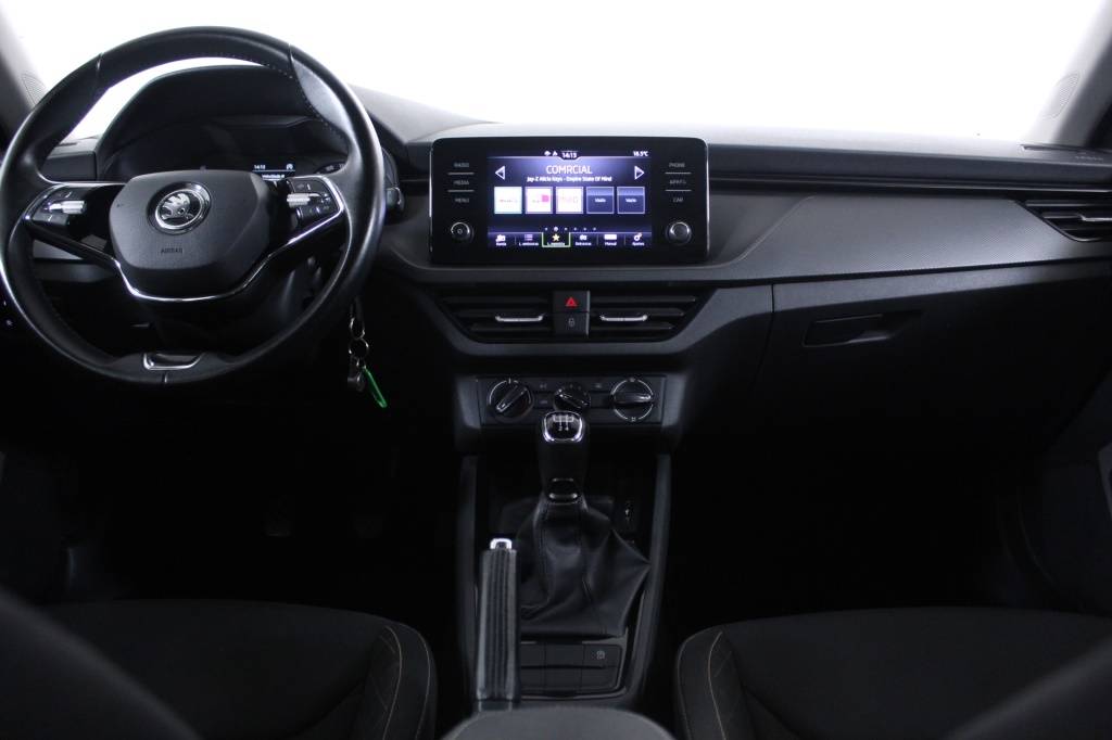 skoda-scala-2022-gasolina-999cc
