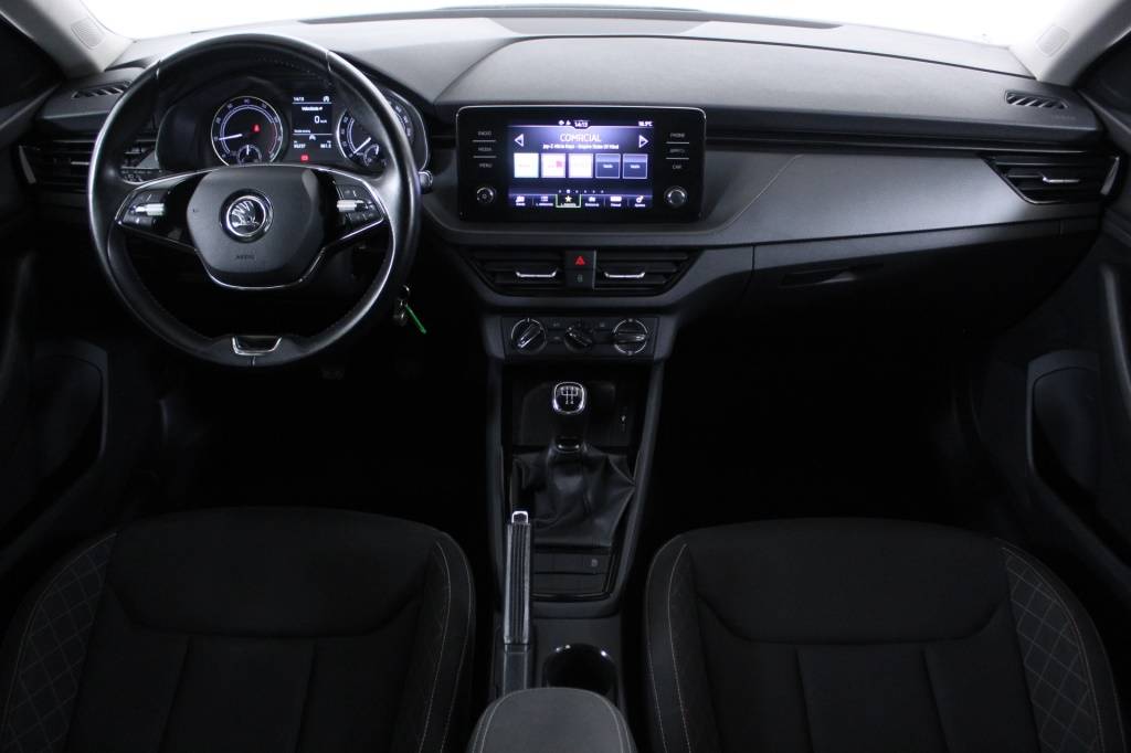 skoda-scala-2022-gasolina-999cc