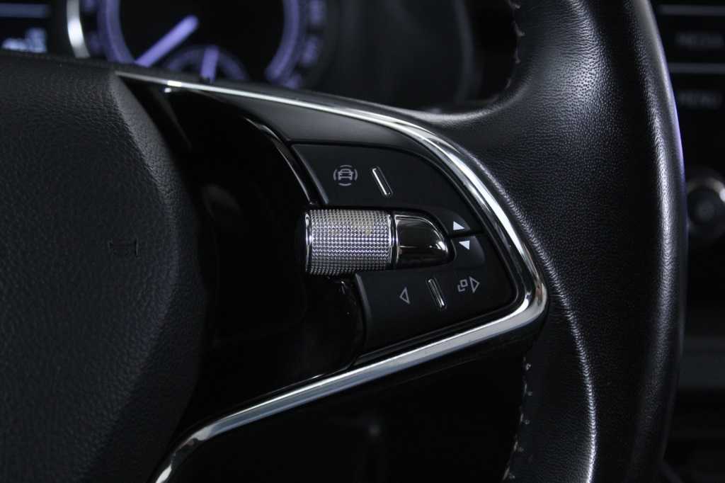 skoda-scala-2022-gasolina-999cc