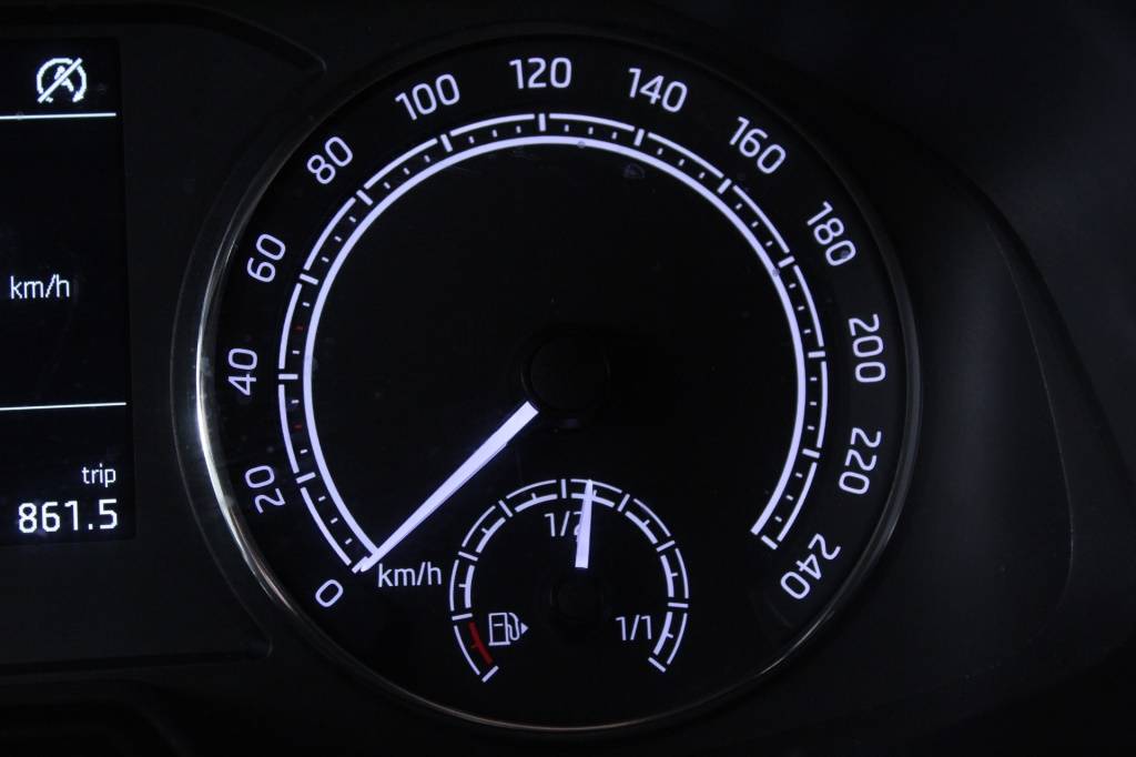 skoda-scala-2022-gasolina-999cc