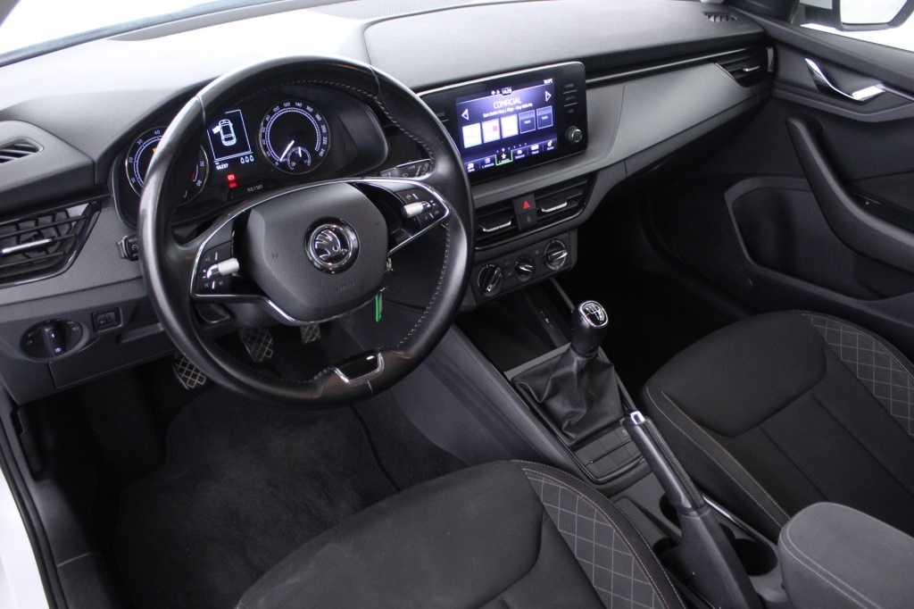 skoda-scala-2022-gasolina-999cc