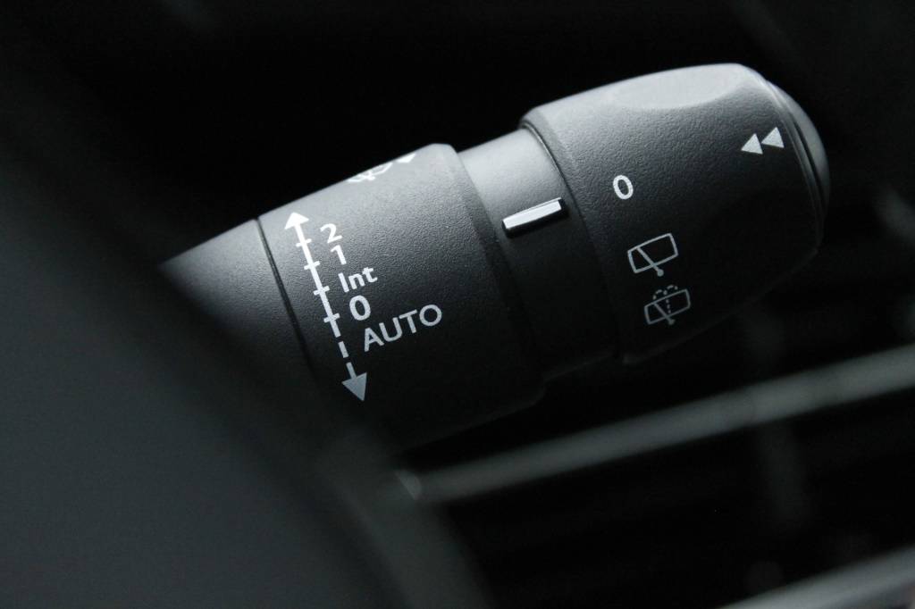 peugeot-2008-2024-gasolina-1199cc