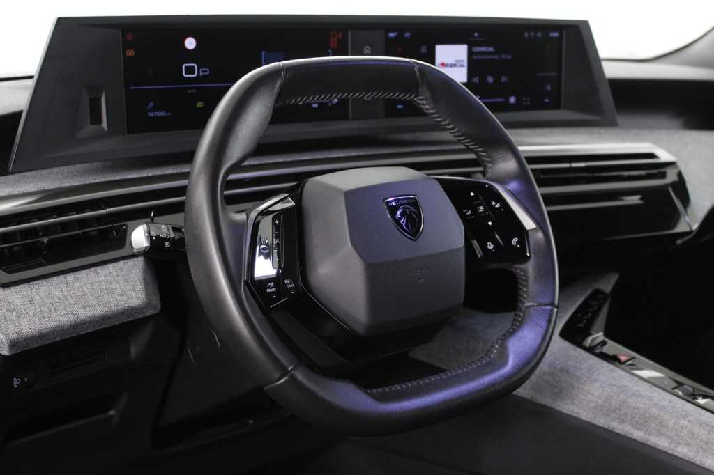 peugeot-5008-2025-hibrido-1199cc