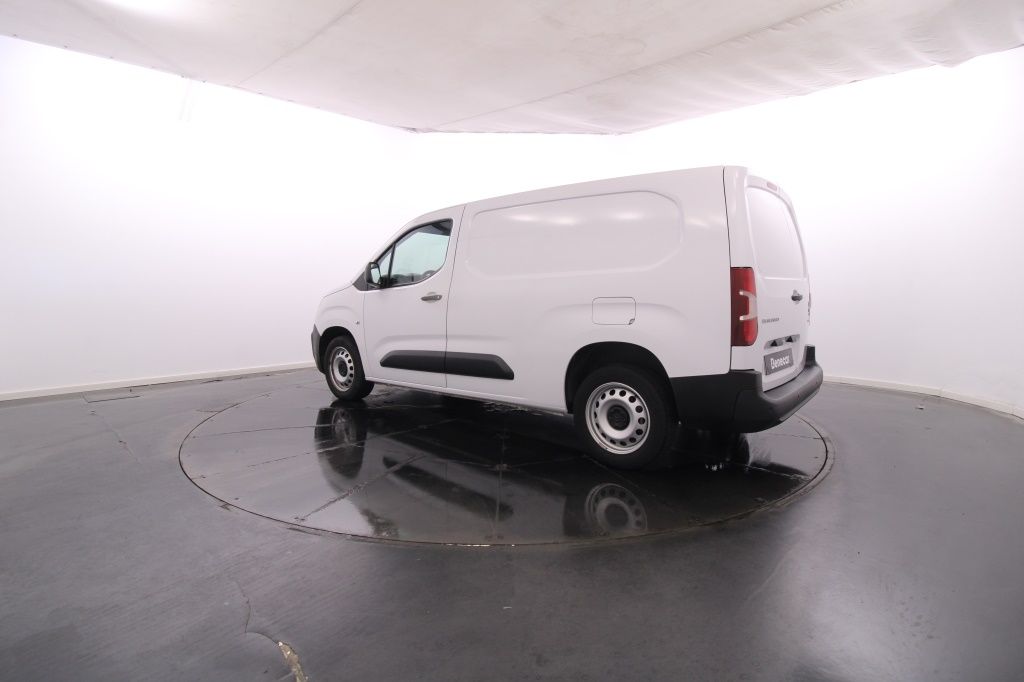 citroen-berlingo-2024-diesel-1499cc