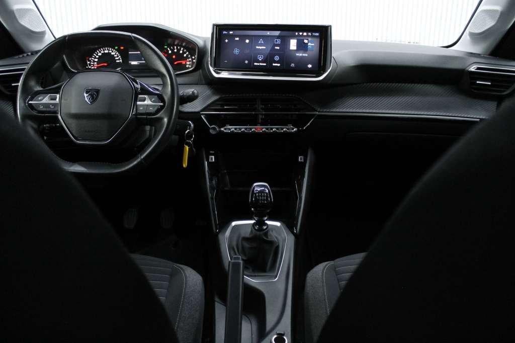 peugeot-208-2024-gasolina-1199cc