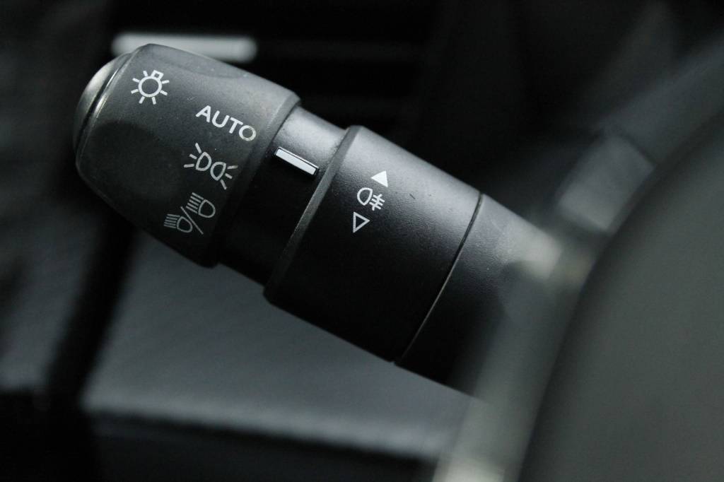 peugeot-208-2024-gasolina-1199cc