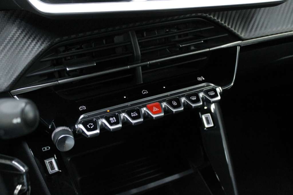 peugeot-208-2024-gasolina-1199cc