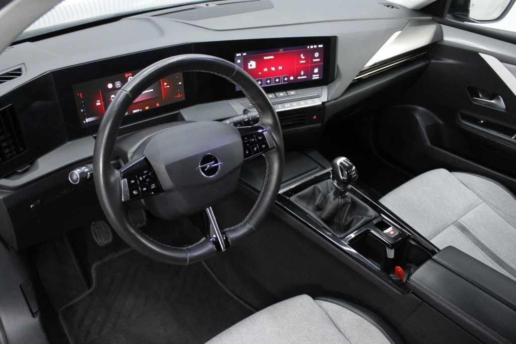 opel-astra-2023-gasolina-1199cc