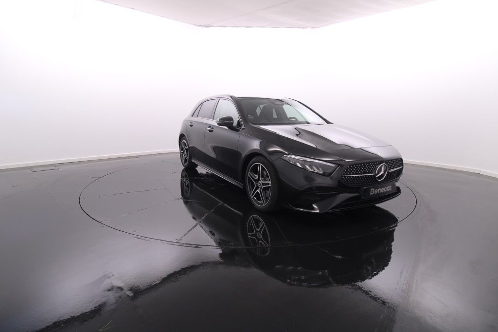 mercedes-benz-classe-a-2023-hibrido-1332cc