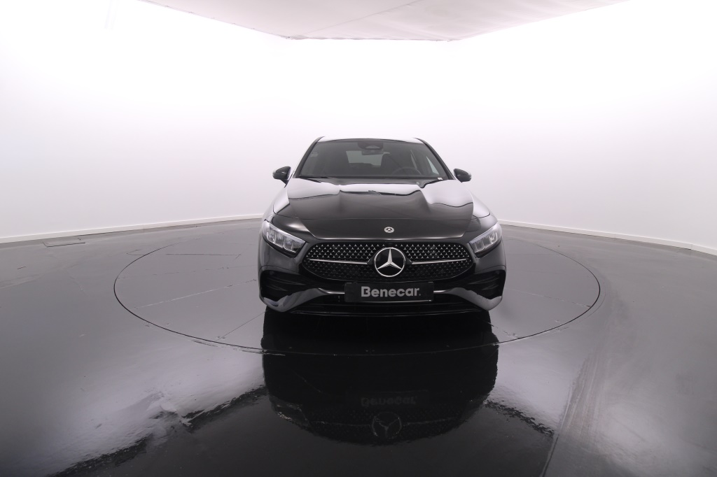 mercedes-benz-classe-a-2023-hibrido-1332cc