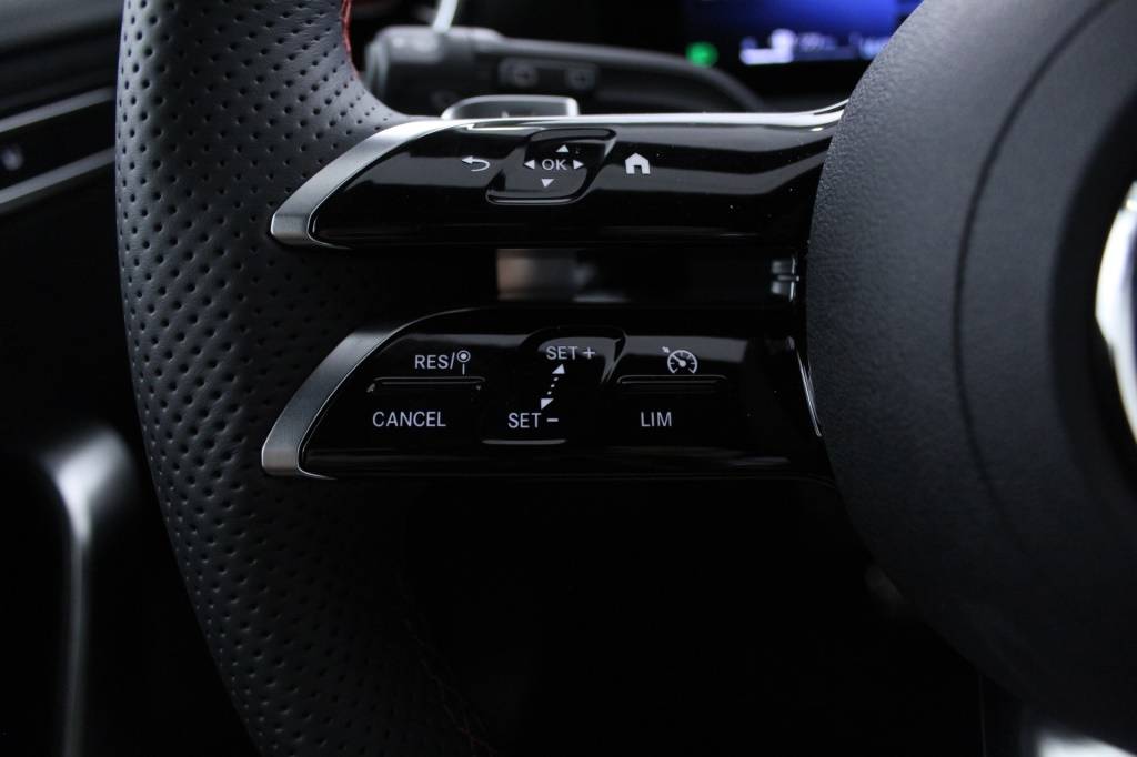 mercedes-benz-classe-a-2023-hibrido-1332cc