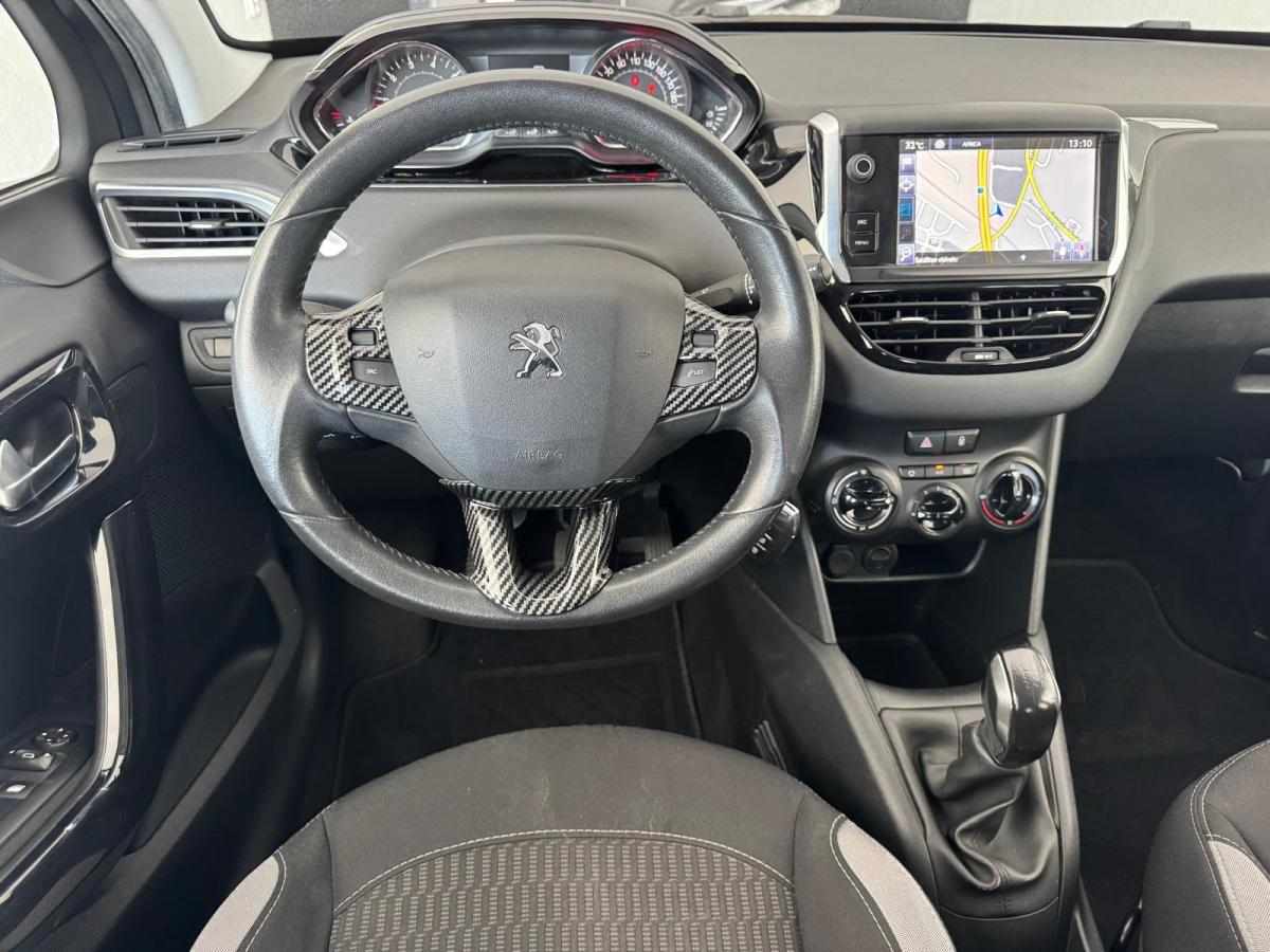 peugeot-208-1-2-vti-2015-gasolina-1199cc