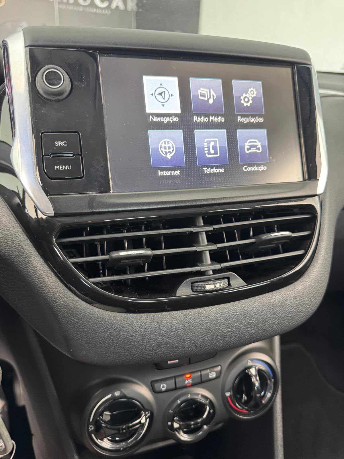 peugeot-208-1-2-vti-2015-gasolina-1199cc