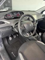 peugeot-208-1-2-vti-2015-gasolina-1199cc