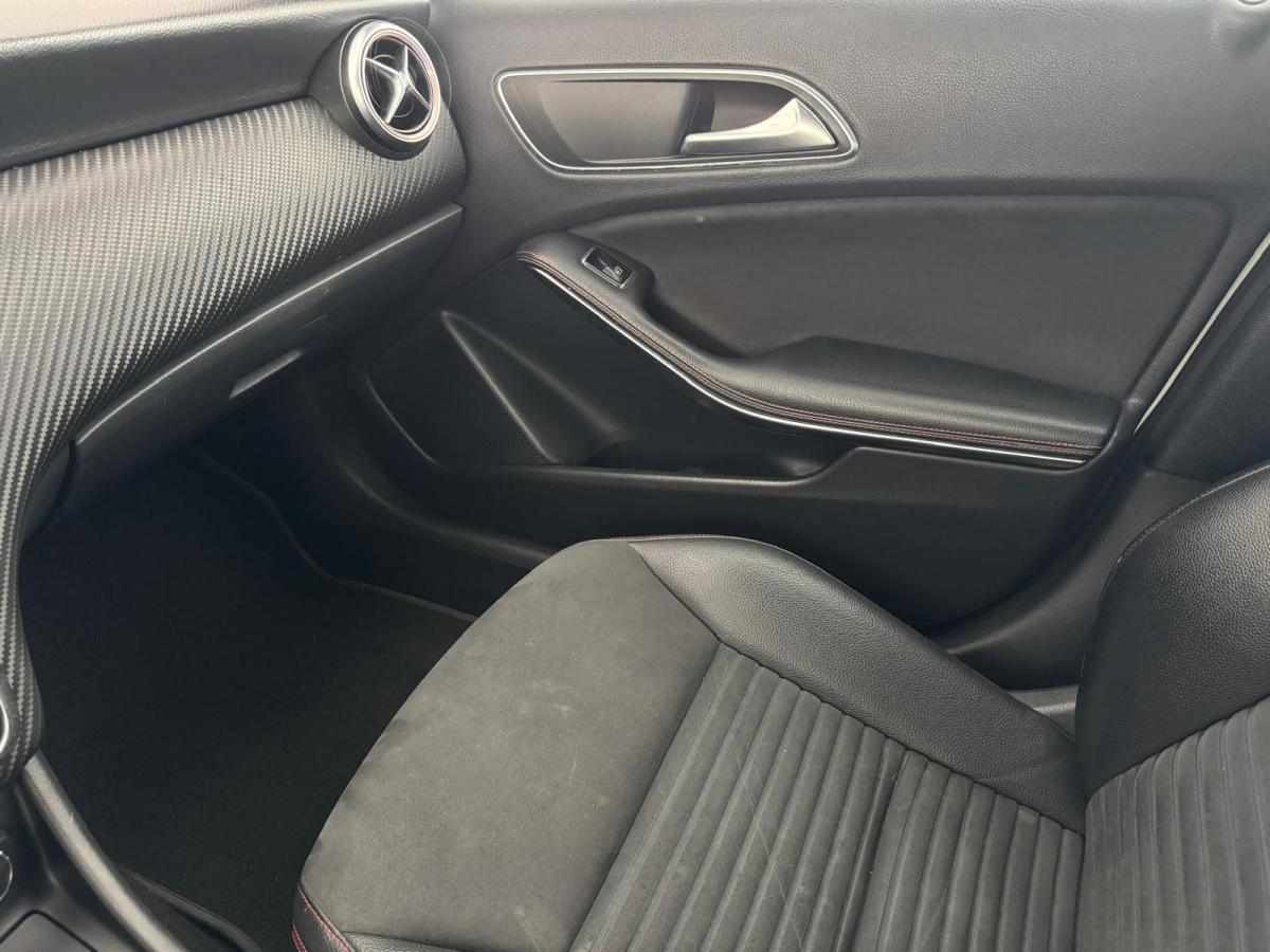 mercedes-benz-classe-a-a-220-cdi-2015-diesel-2143cc