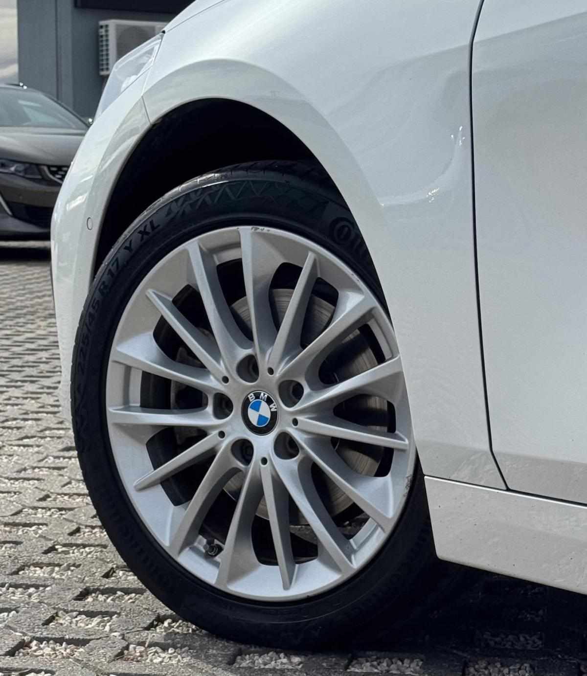 bmw-serie-1-116d-2023-diesel-1496cc