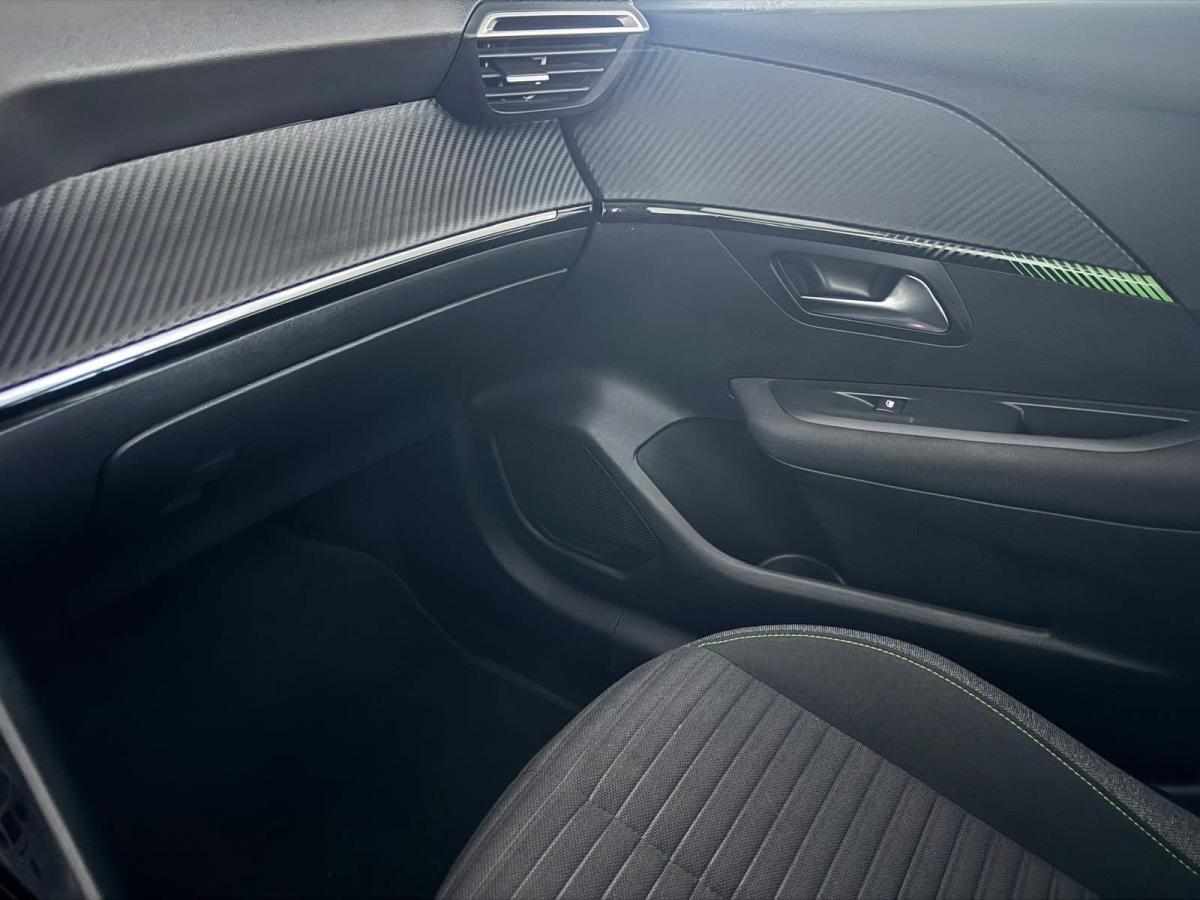 peugeot-208-1-2-puretech-2024-gasolina-1199cc