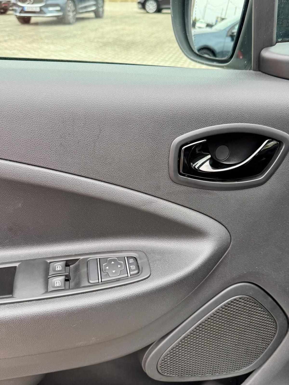 renault-zoe-r110-52-kwh-2022-eletrico
