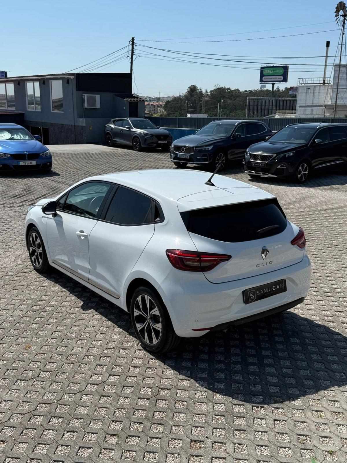 renault-clio-1-0-tce-2023-gasolina-999cc