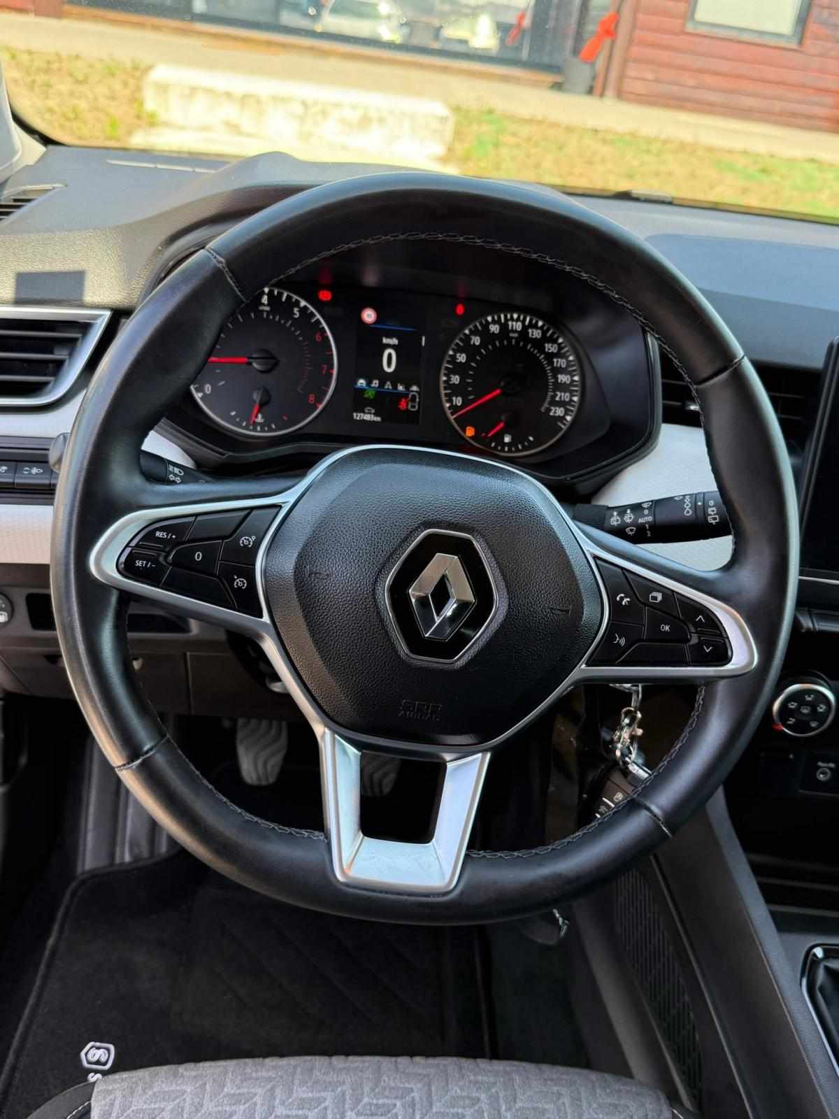 renault-clio-1-0-tce-2023-gasolina-999cc
