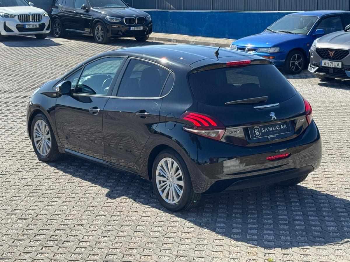 peugeot-208-1-2-vti-2017-gasolina-1199cc