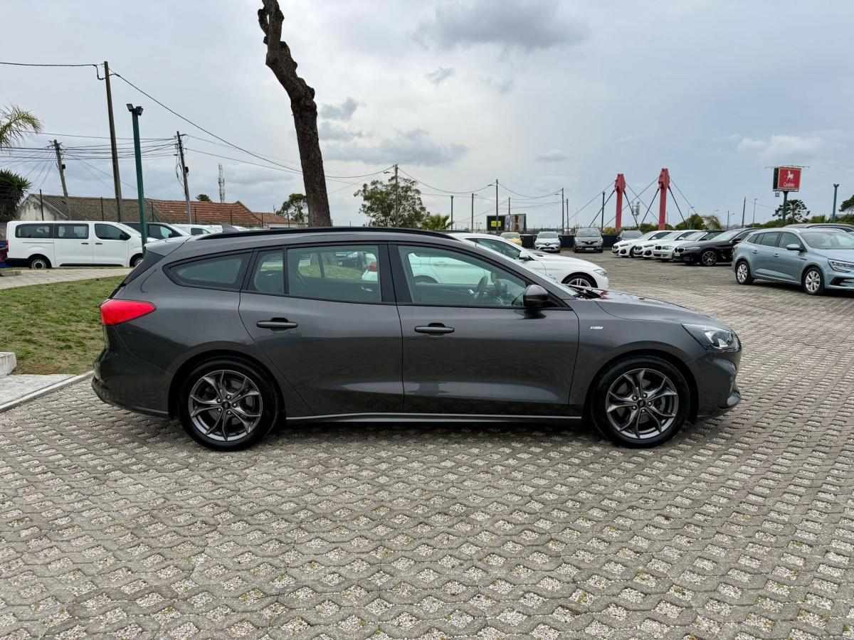 ford-focus-1-0-ecoboost-mild-hybrid-2022-gasolina-999cc