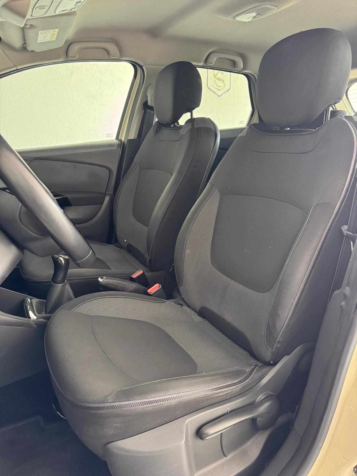 renault-captur-0-9-tce-2014-gasolina-898cc