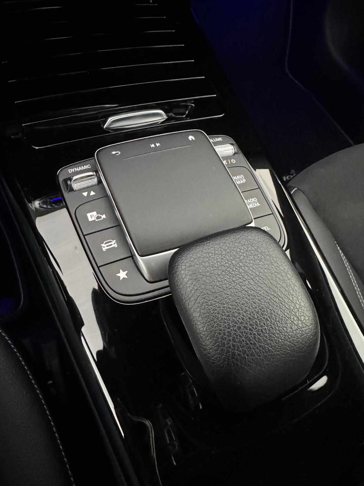mercedes-benz-classe-a-a-250-e-2022-gasolina-1332cc