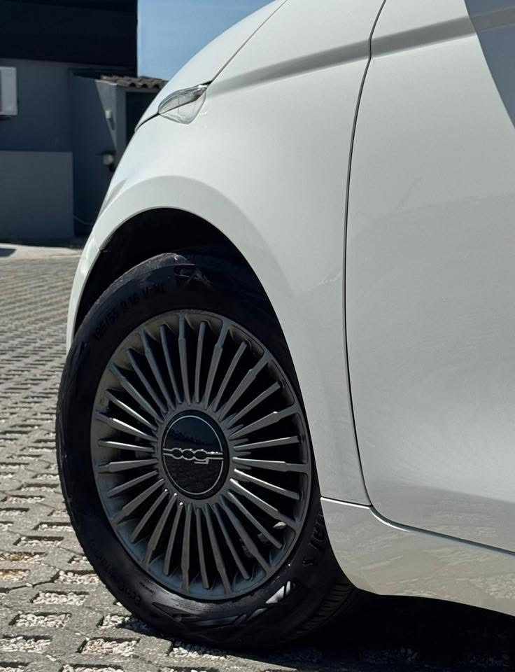 fiat-500-500e-42-kwh-2023-eletrico
