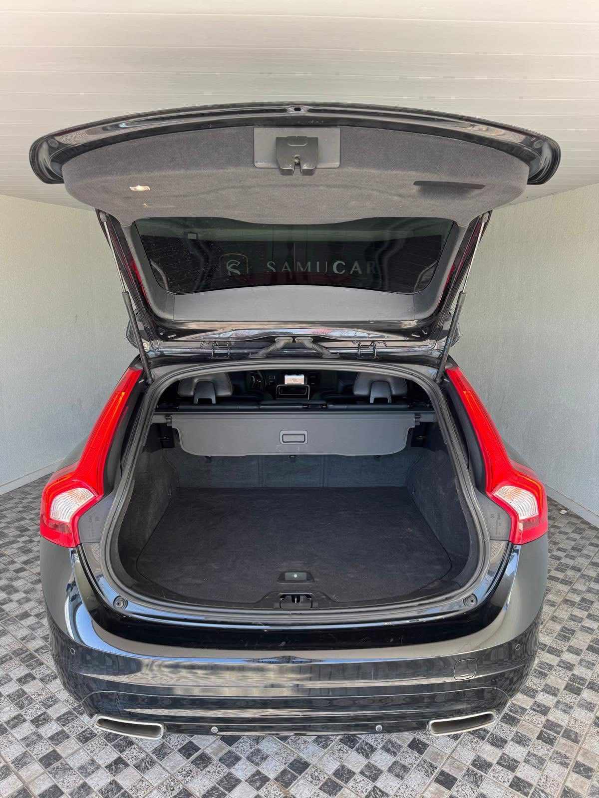 volvo-v60-d2-2018-diesel-1969cc