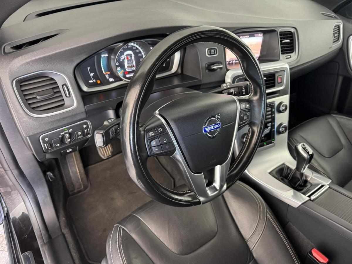 volvo-v60-d2-2018-diesel-1969cc