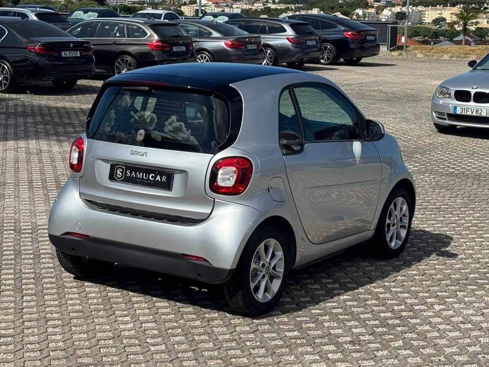 smart-fortwo-17-6-kwh-2017-eletrico
