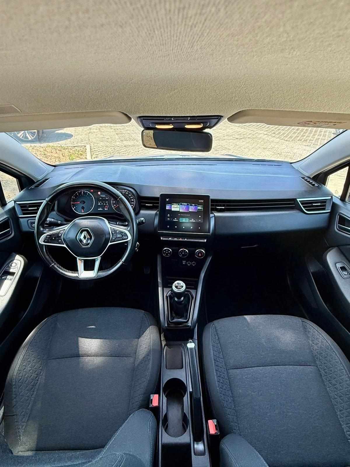 renault-clio-1-0-tce-2023-gasolina-999cc
