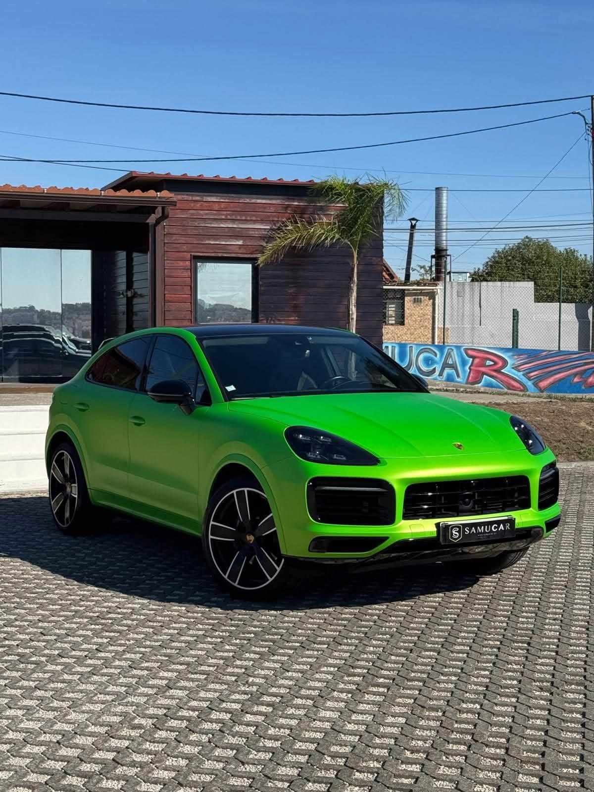 porsche-cayenne-e-hybrid-2021-hibrido-plug-in-2995cc