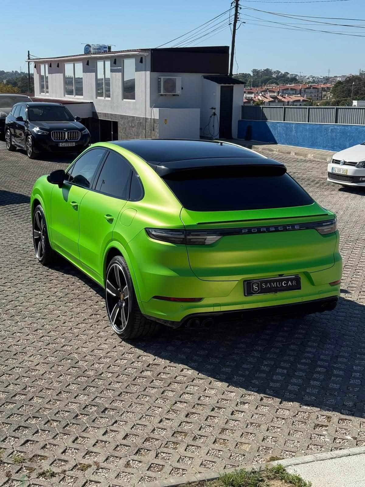 porsche-cayenne-e-hybrid-2021-hibrido-plug-in-2995cc