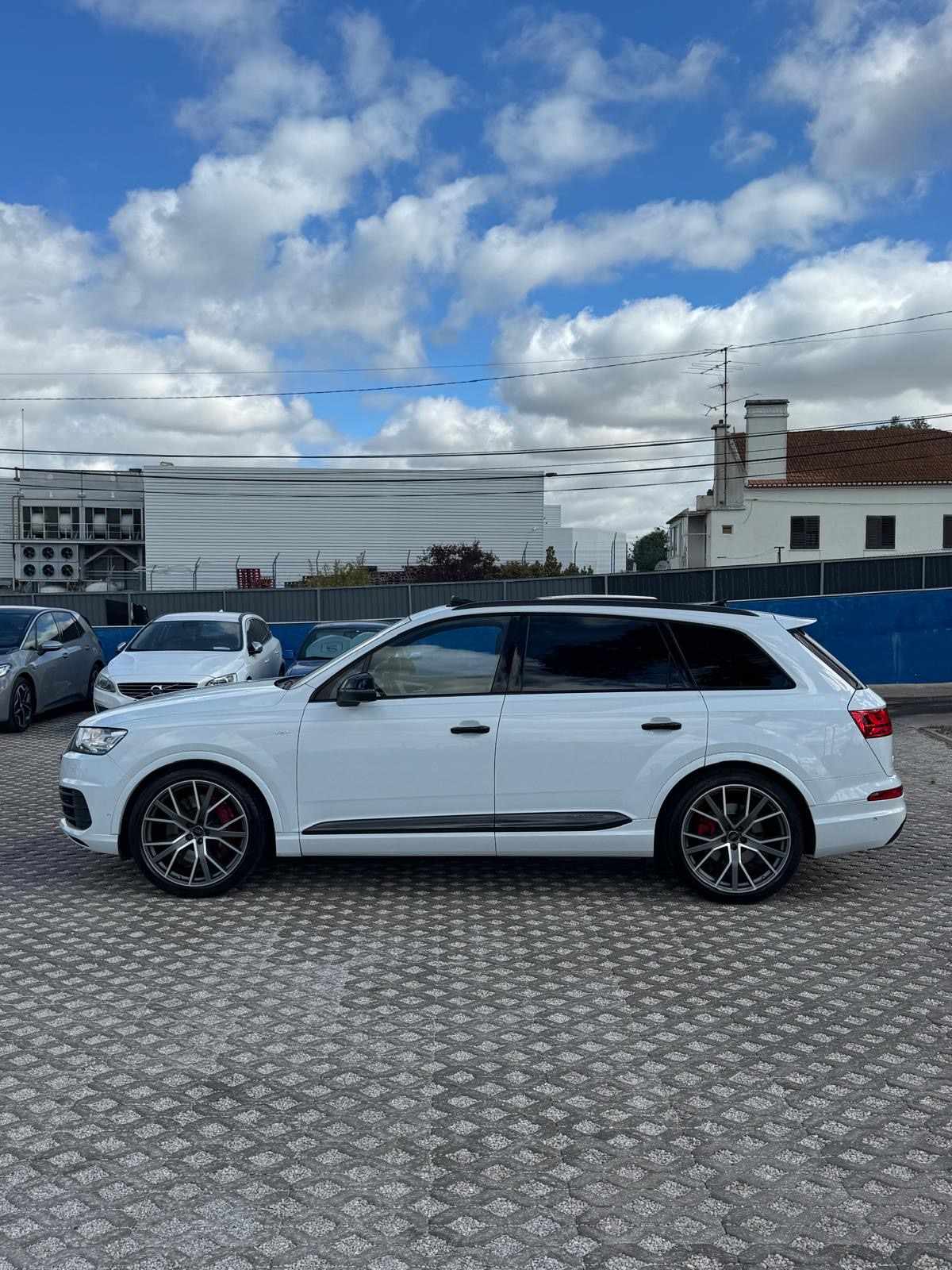 audi-q7-sq7-4-0-tdi-v8-quattro-2017-diesel-3956cc