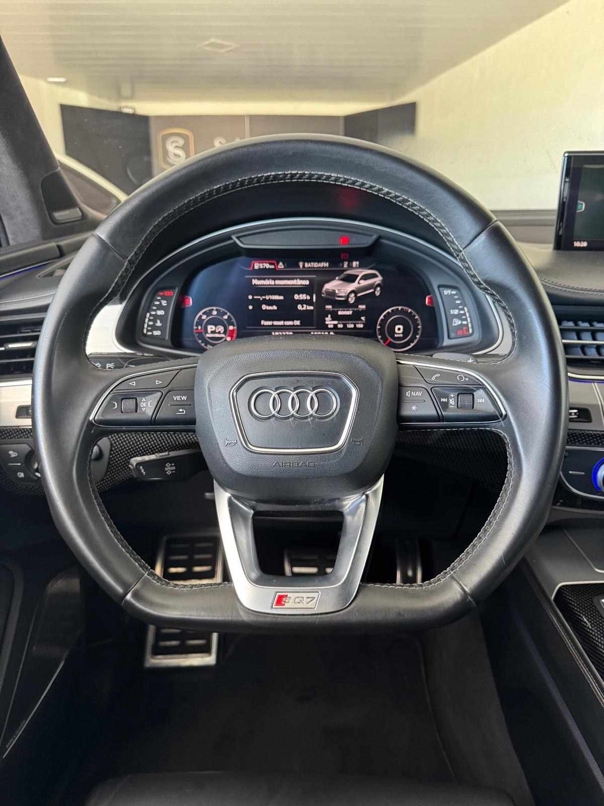audi-q7-sq7-4-0-tdi-v8-quattro-2017-diesel-3956cc