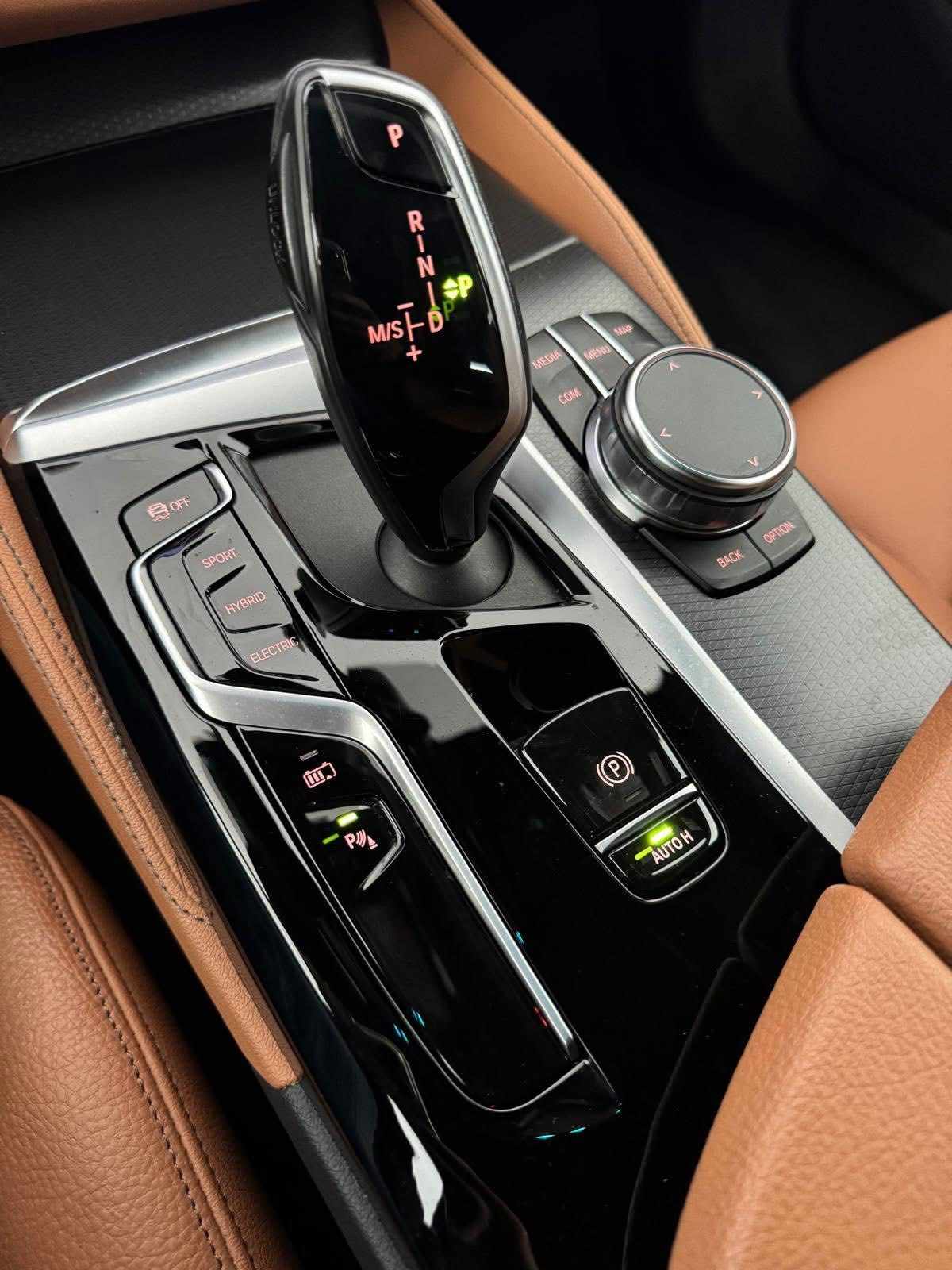 bmw-serie-5-530e-2023-gasolina-1998cc
