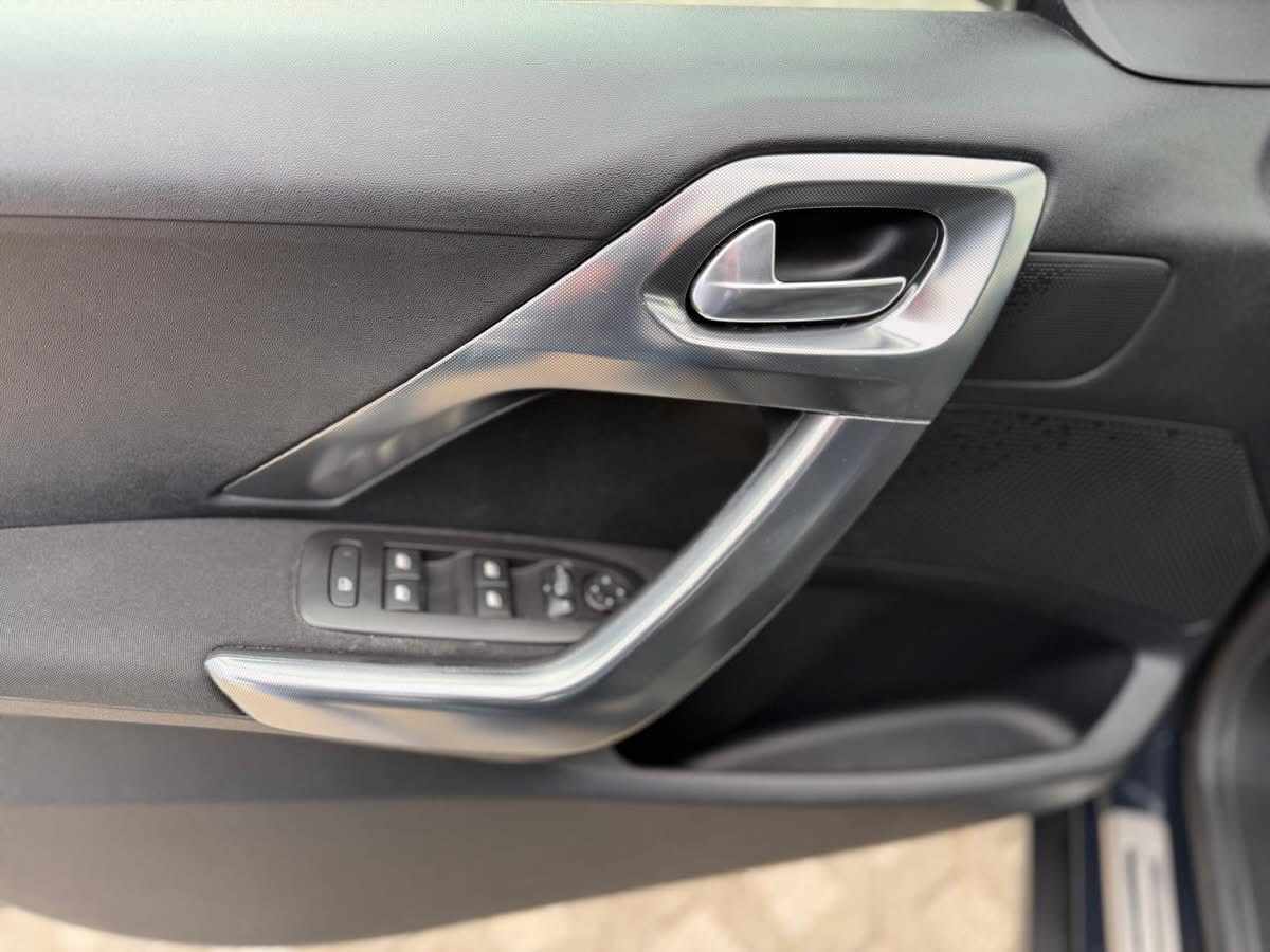 peugeot-2008-1-2-e-thp-2018-gasolina-1198cc