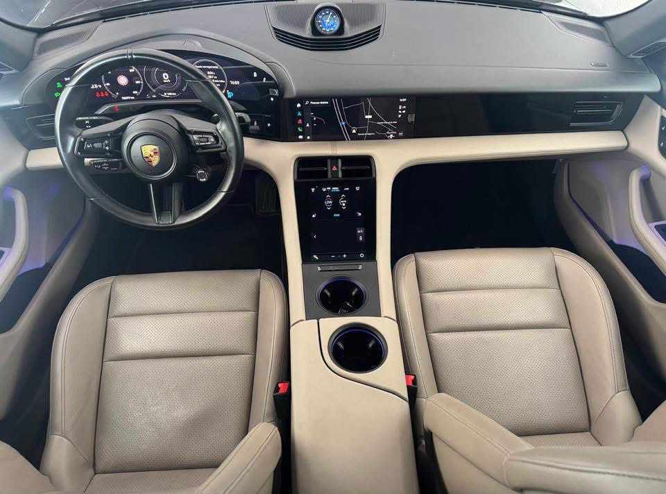 porsche-taycan-1-geracao-2022-eletrico
