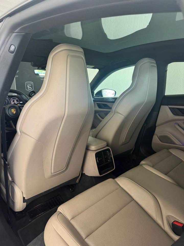 porsche-taycan-1-geracao-2022-eletrico